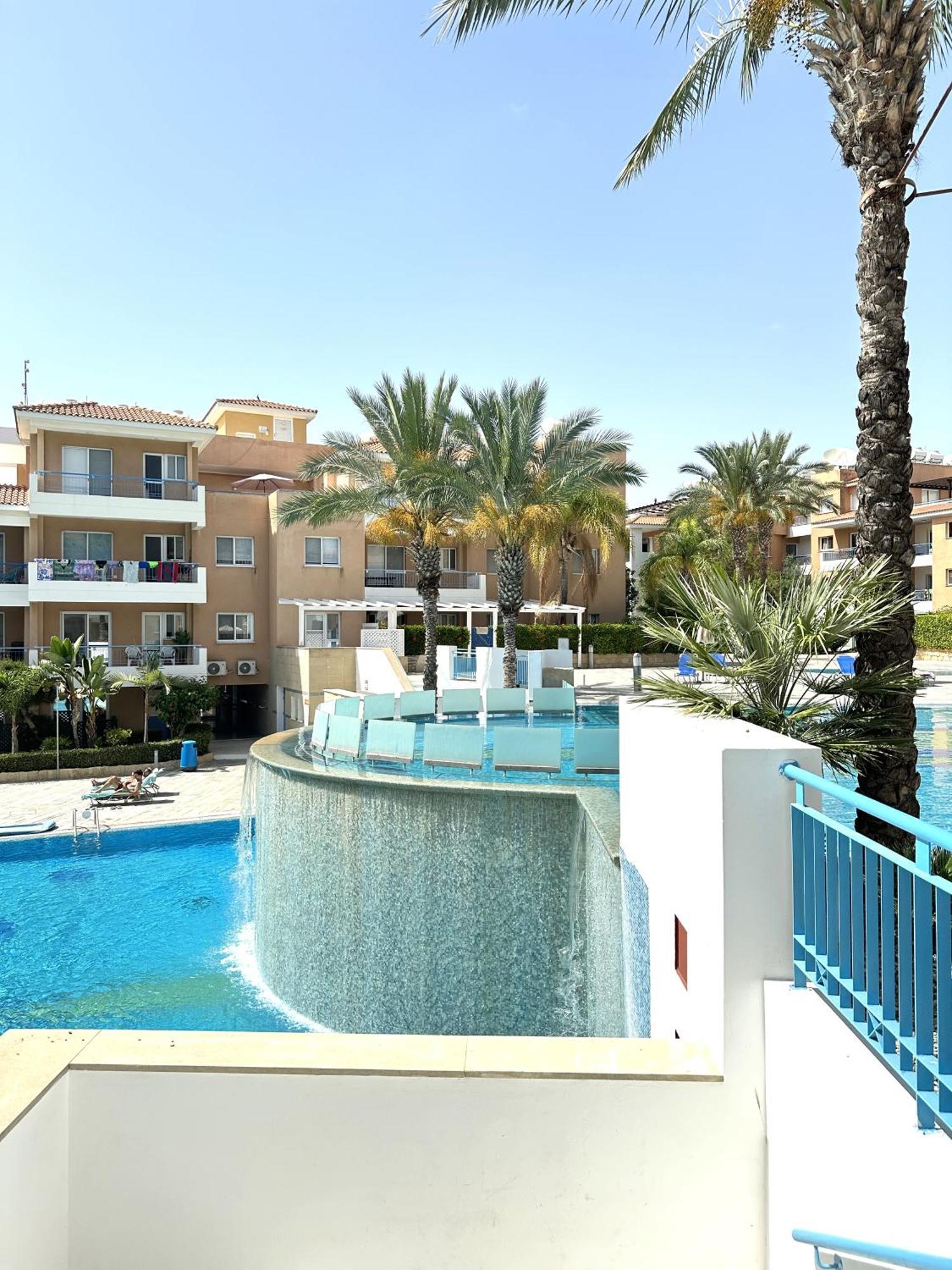 H&O Golden Sun Suite Paphos Exterior photo