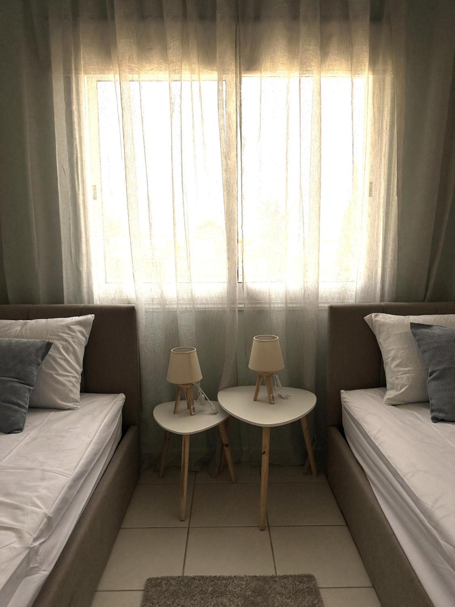 H&O Golden Sun Suite Paphos Exterior photo