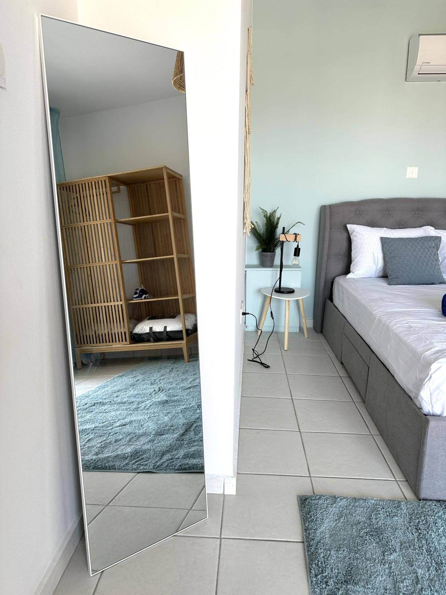H&O Golden Sun Suite Paphos Exterior photo